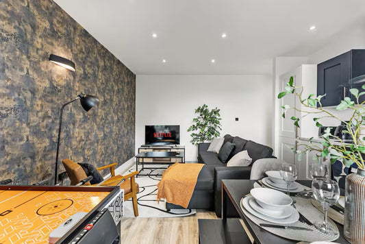 Norwich – City Centre | Sleeps 6 – 2-Bedroom Flat